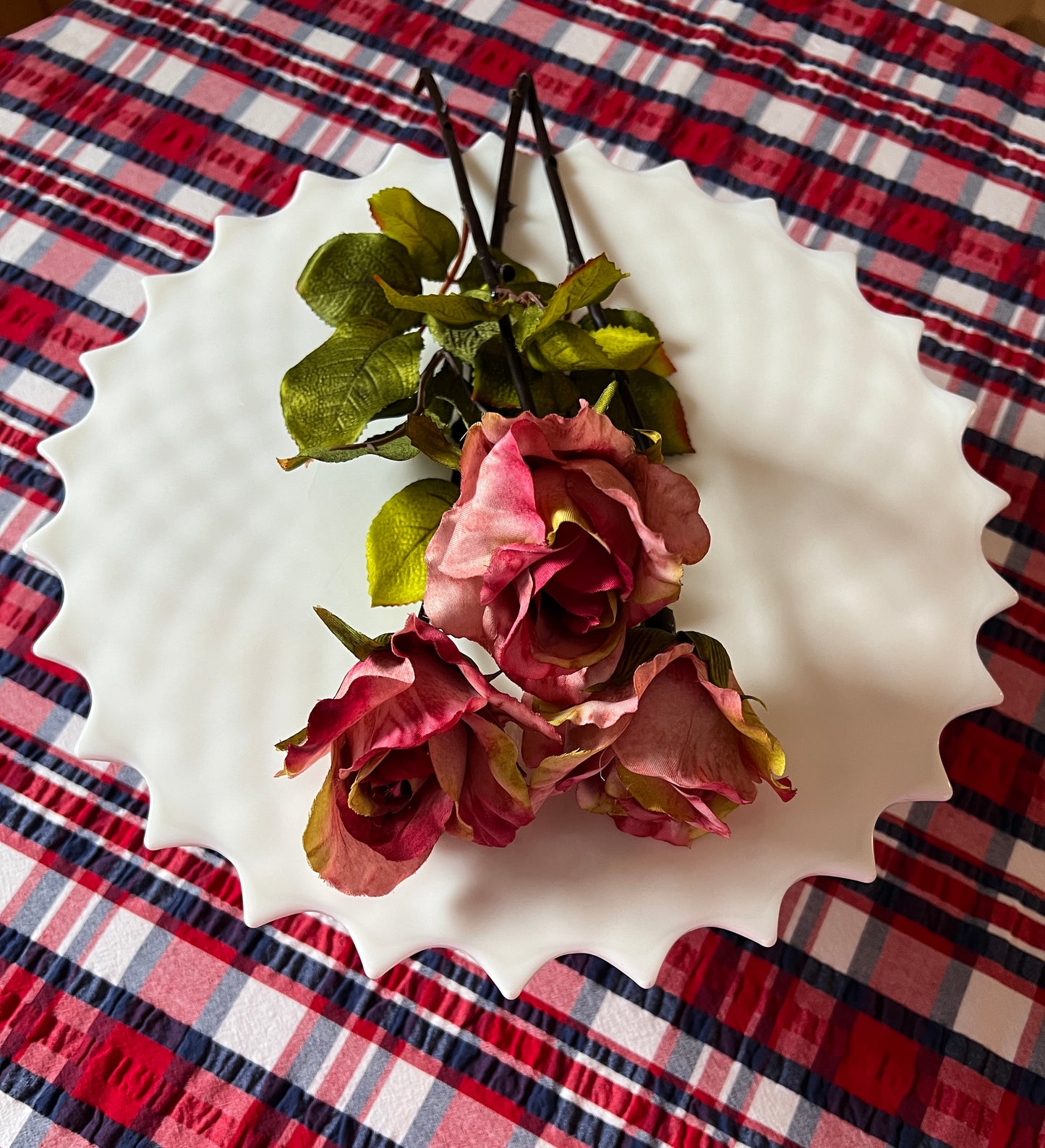 Westmoreland Extra Wide Cake Stand